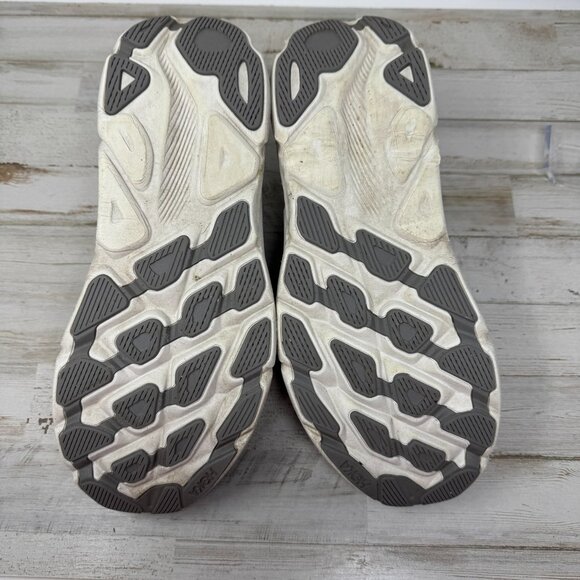 Men's Hoka Clifton 9 Running Shoes.  Men's size 12.5D Color Gray - Picture 5 of 6